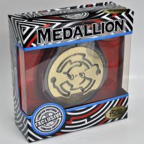 Медальон (Cast Puzzle Medallion)